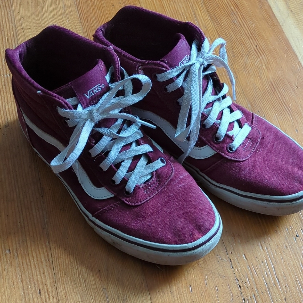 Vans Red and White Sneakers High-Top